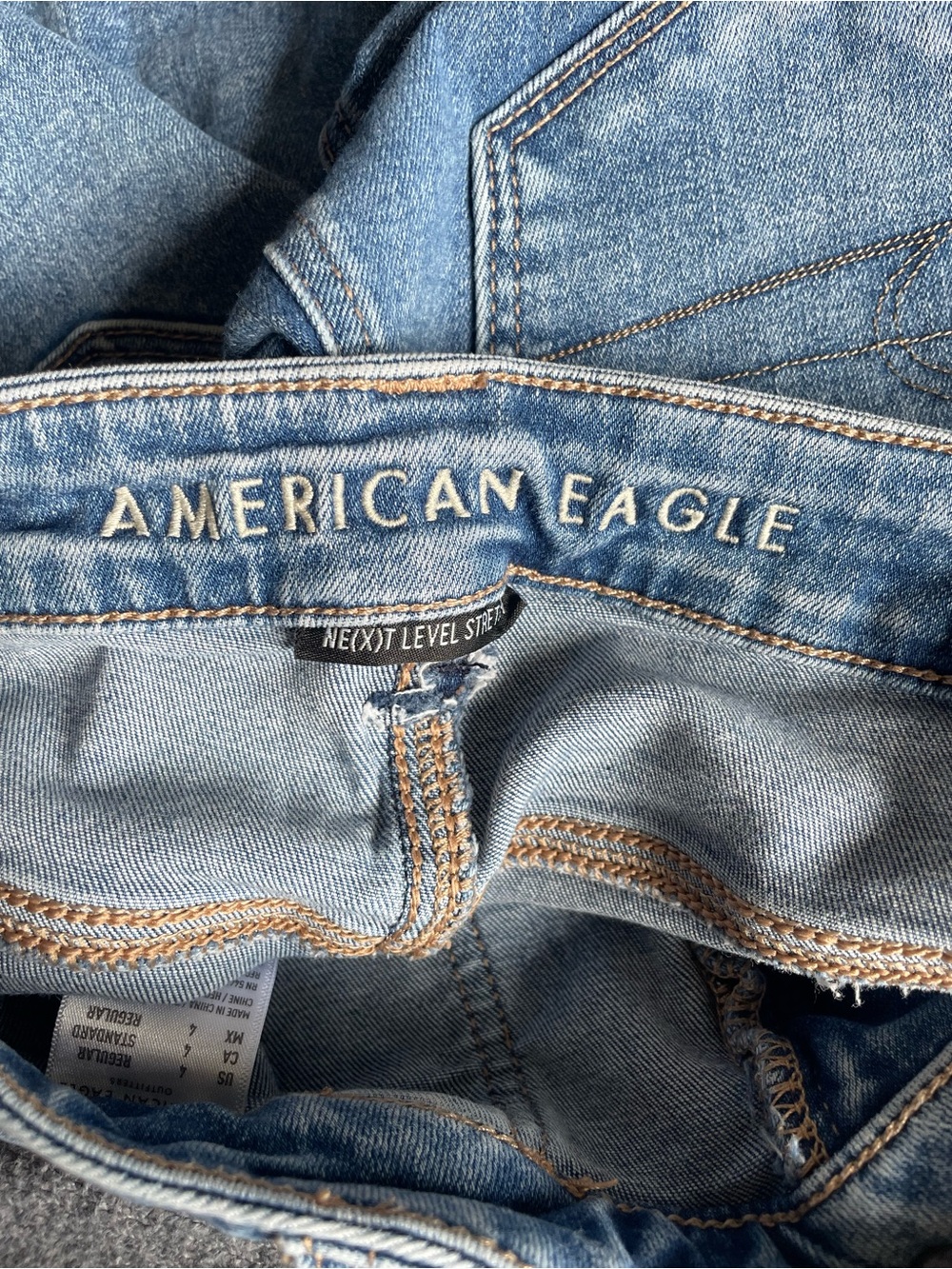 American Eagle High-Rise Flare Jeans - Women's - Picture 4 of 8